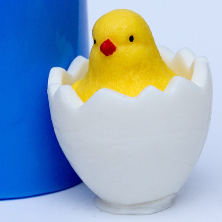 Силиконовая форма "Цыпленок в яйце" 3D