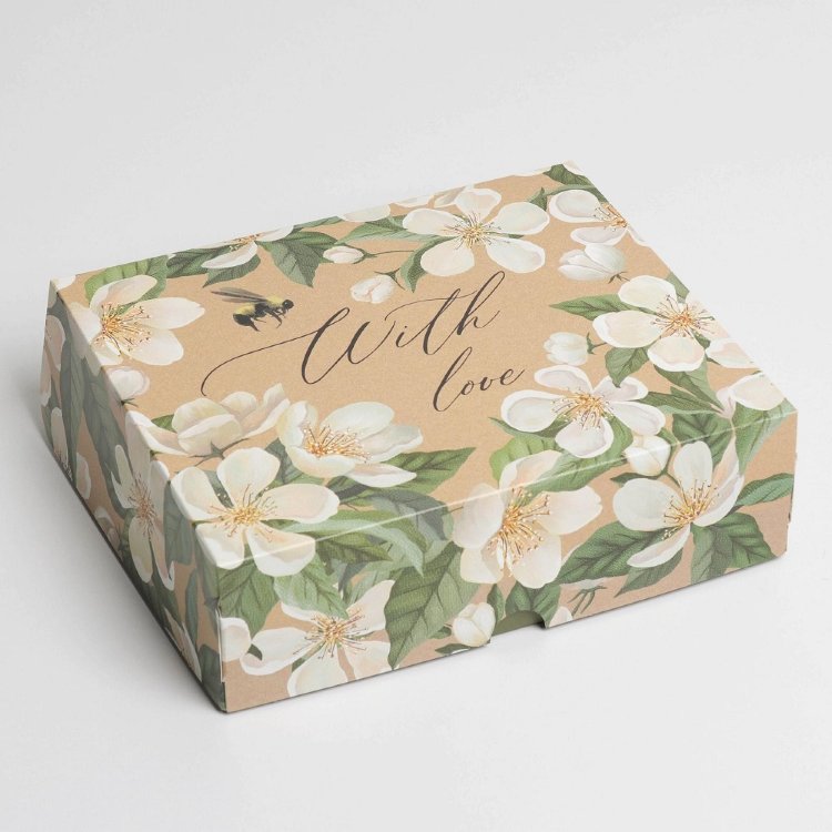Коробка подарочная "With love", 17 × 20 × 6 см  